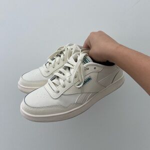 Reebok Off White Court Advance Sneakers size 7